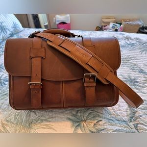 Korchmar Garfield Leather Messenger Bag